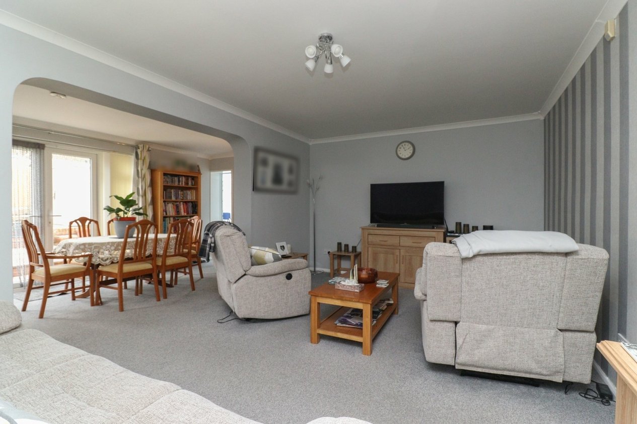 Properties Under Offer in Firbank Gardens Margate
