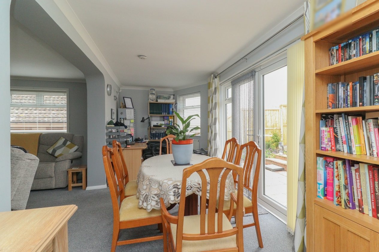 Properties Under Offer in Firbank Gardens Margate