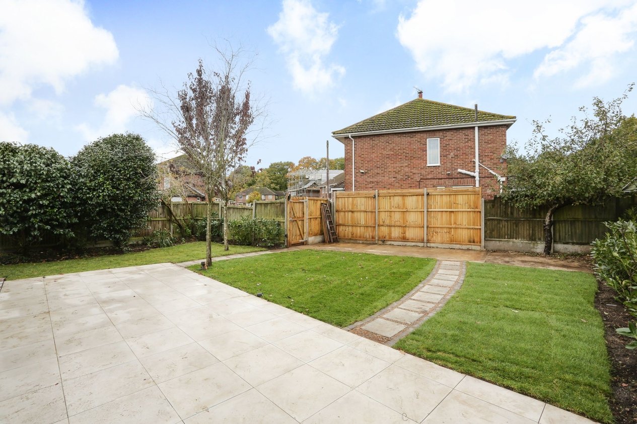 Properties For Sale in Firtree Close  Rough Common