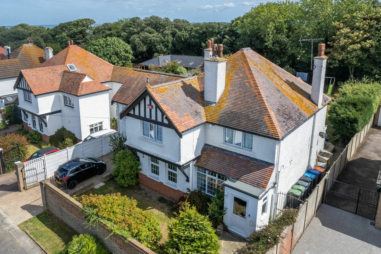 Properties For Sale in Fitzroy Avenue  Broadstairs