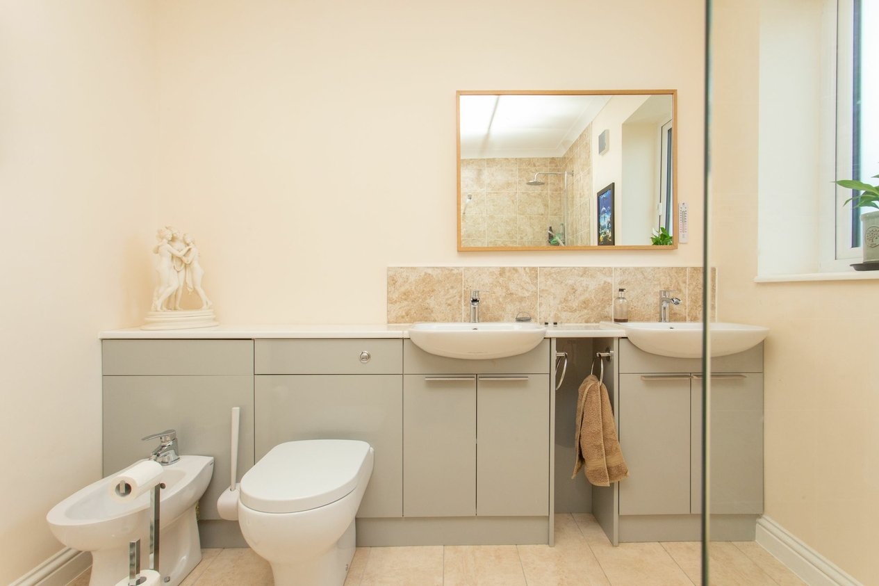 Properties For Sale in Fitzroy Avenue  Broadstairs