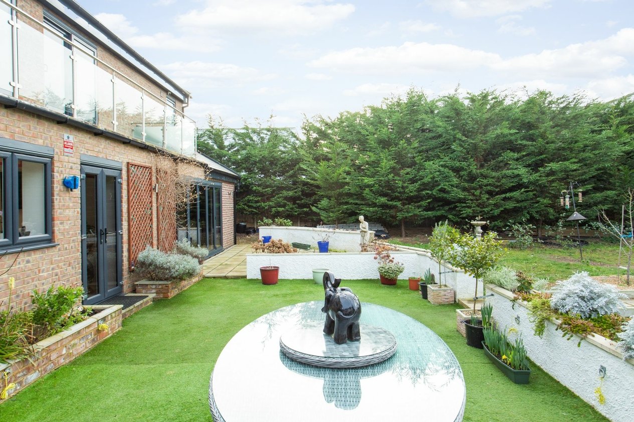 Properties For Sale in Fitzroy Avenue  Broadstairs