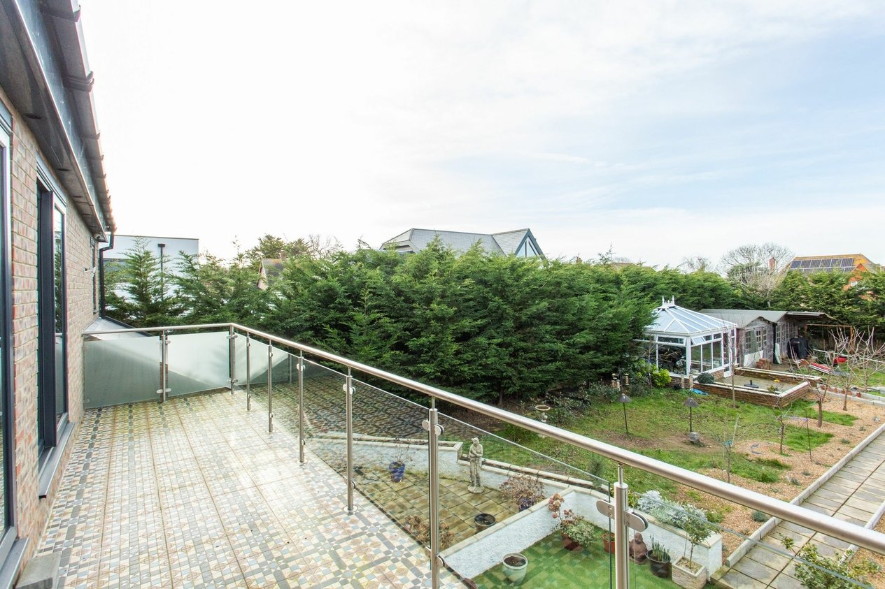 Properties For Sale in Fitzroy Avenue  Broadstairs