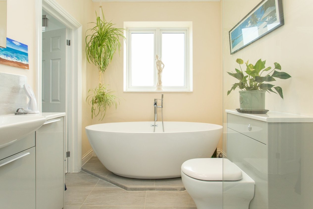 Properties For Sale in Fitzroy Avenue  Broadstairs