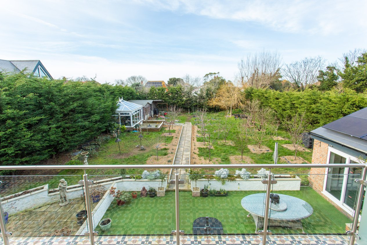 Properties For Sale in Fitzroy Avenue Broadstairs