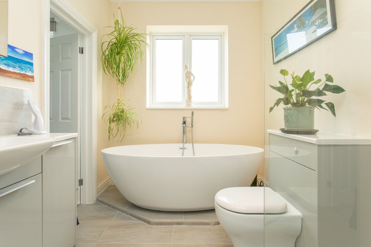 Properties For Sale in Fitzroy Avenue Broadstairs