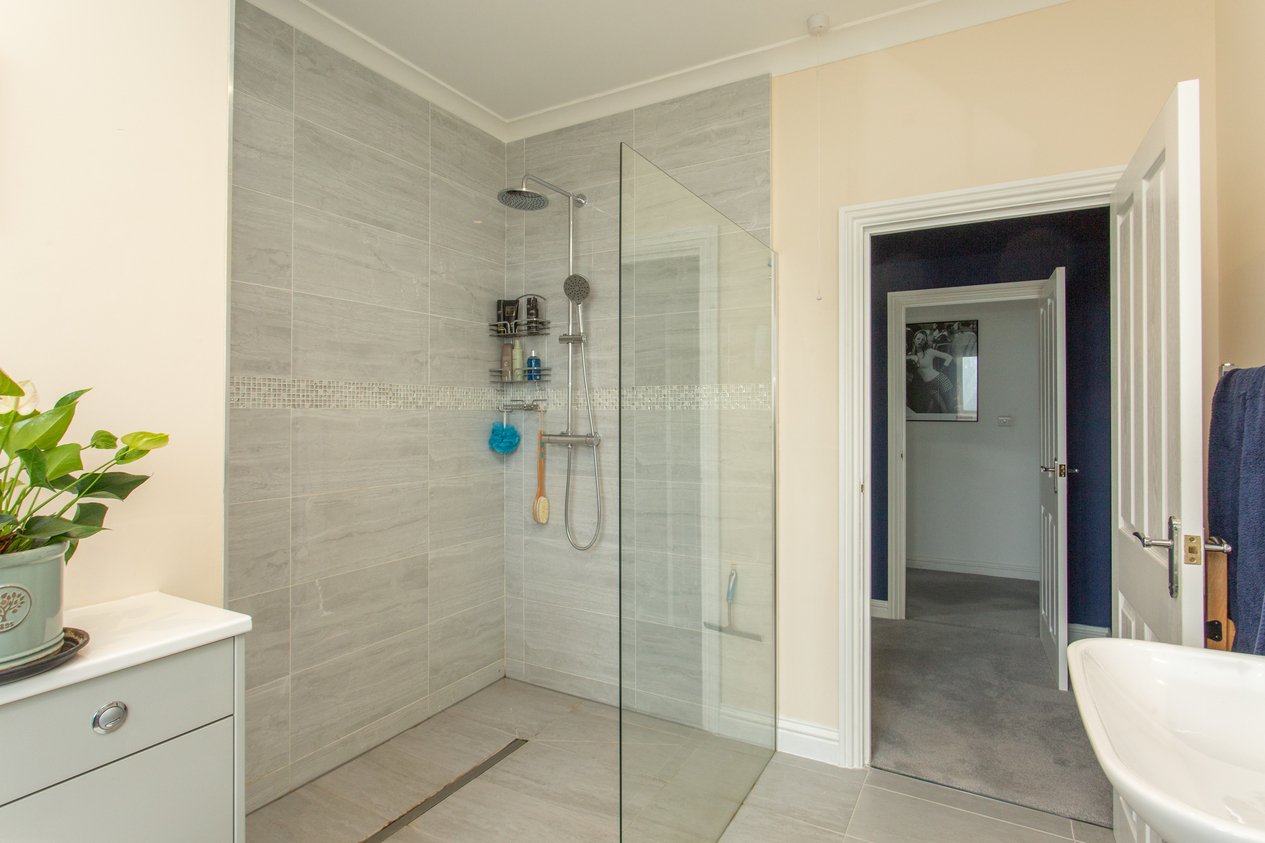 Properties For Sale in Fitzroy Avenue Broadstairs