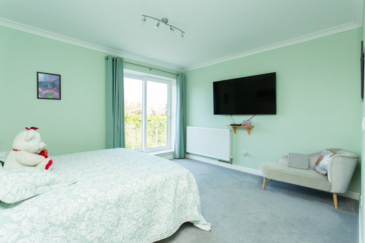 Properties For Sale in Fitzroy Avenue Broadstairs