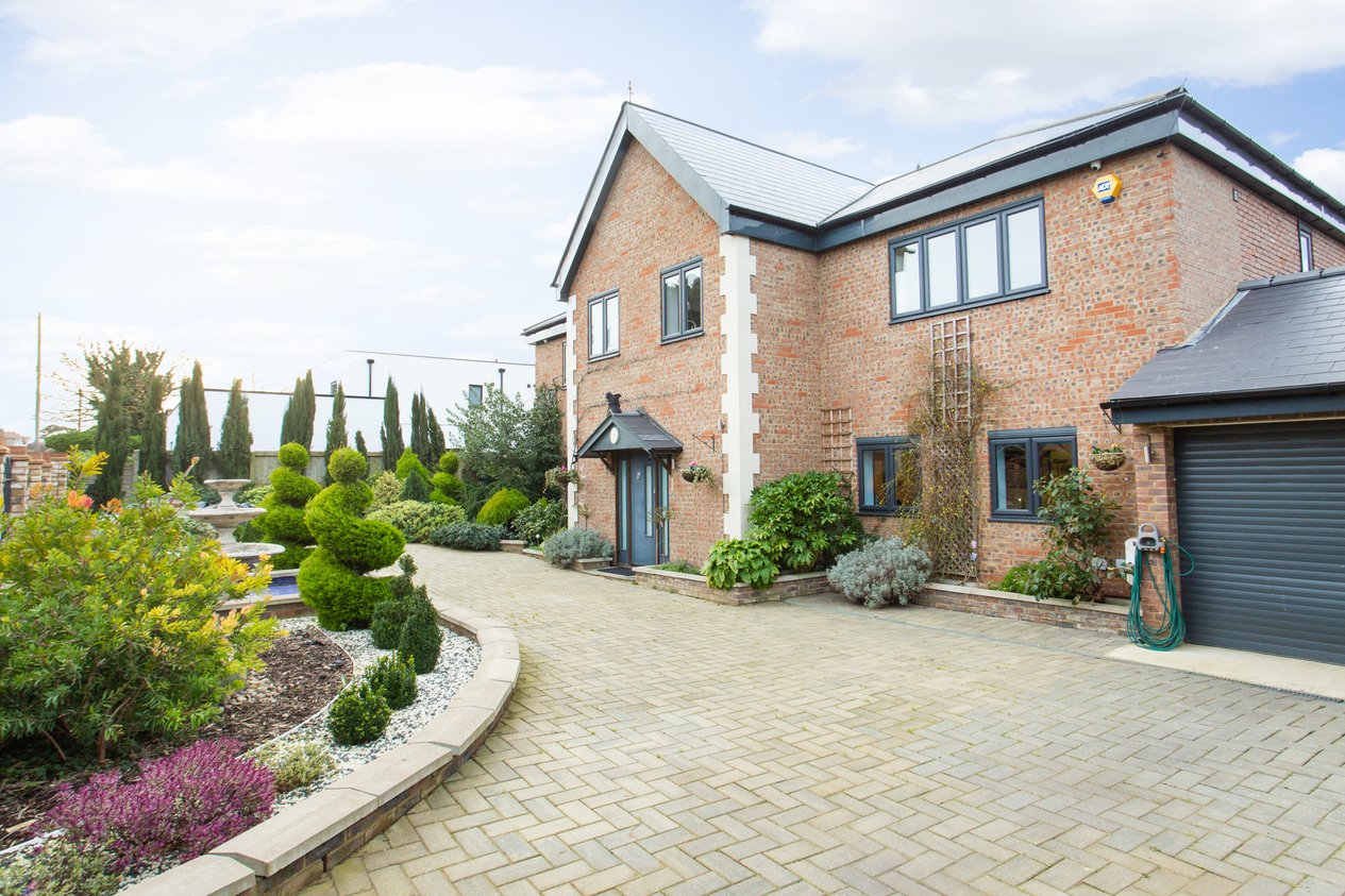 Properties For Sale in Fitzroy Avenue Broadstairs
