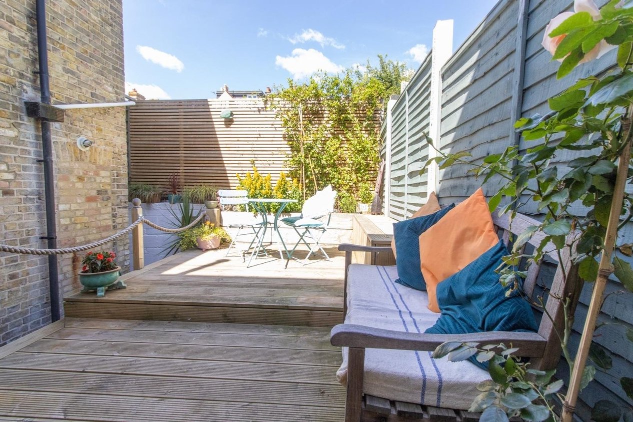 Properties Sold Subject To Contract in Fitzroy Avenue  Margate