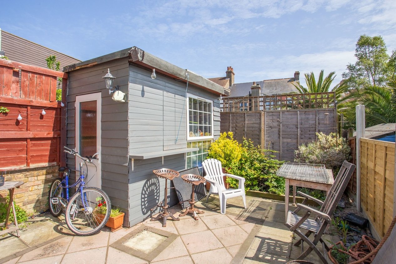 Properties For Sale in Fitzroy Avenue  Margate