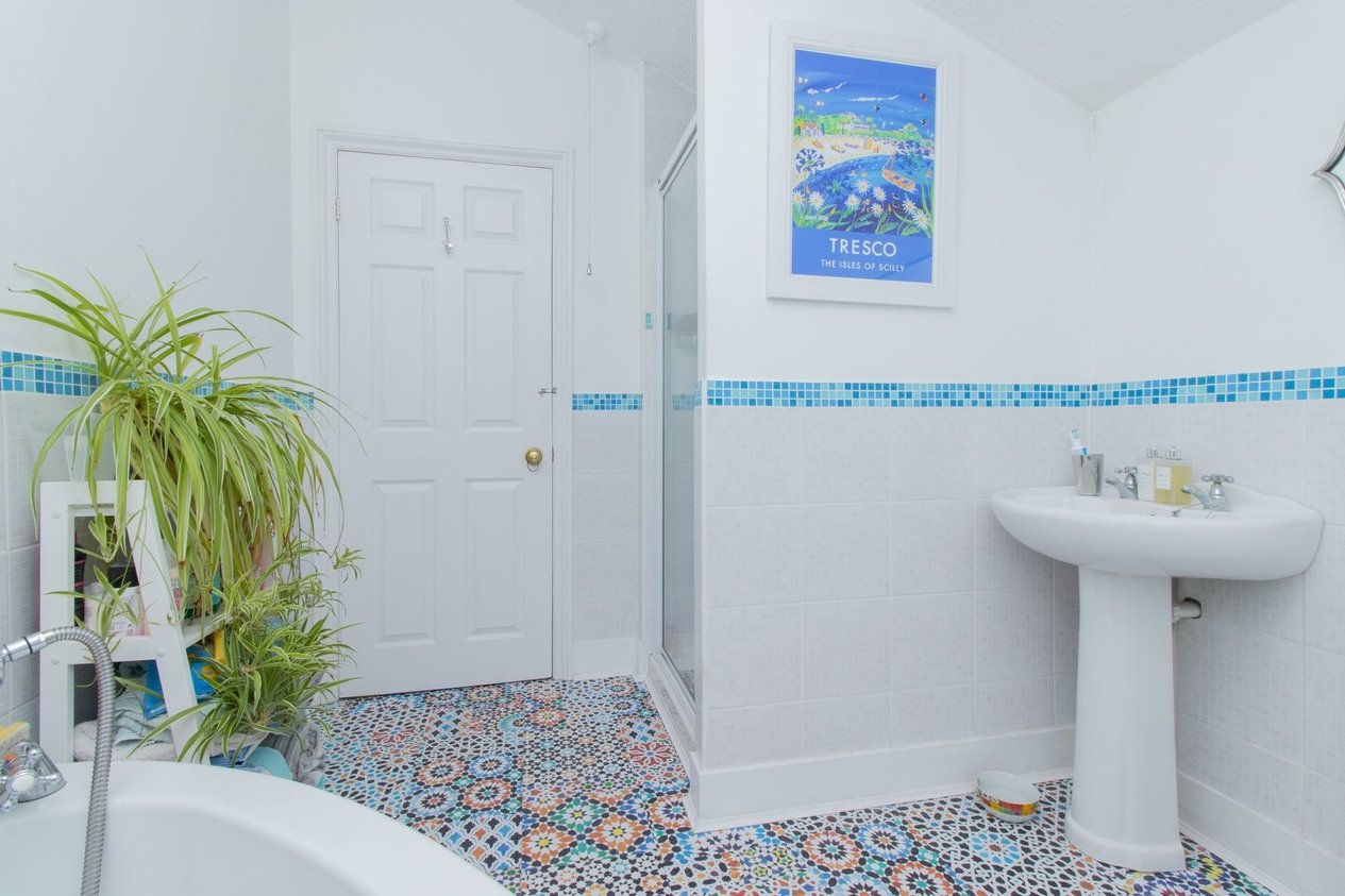Properties Sold Subject To Contract in Fitzroy Avenue  Margate