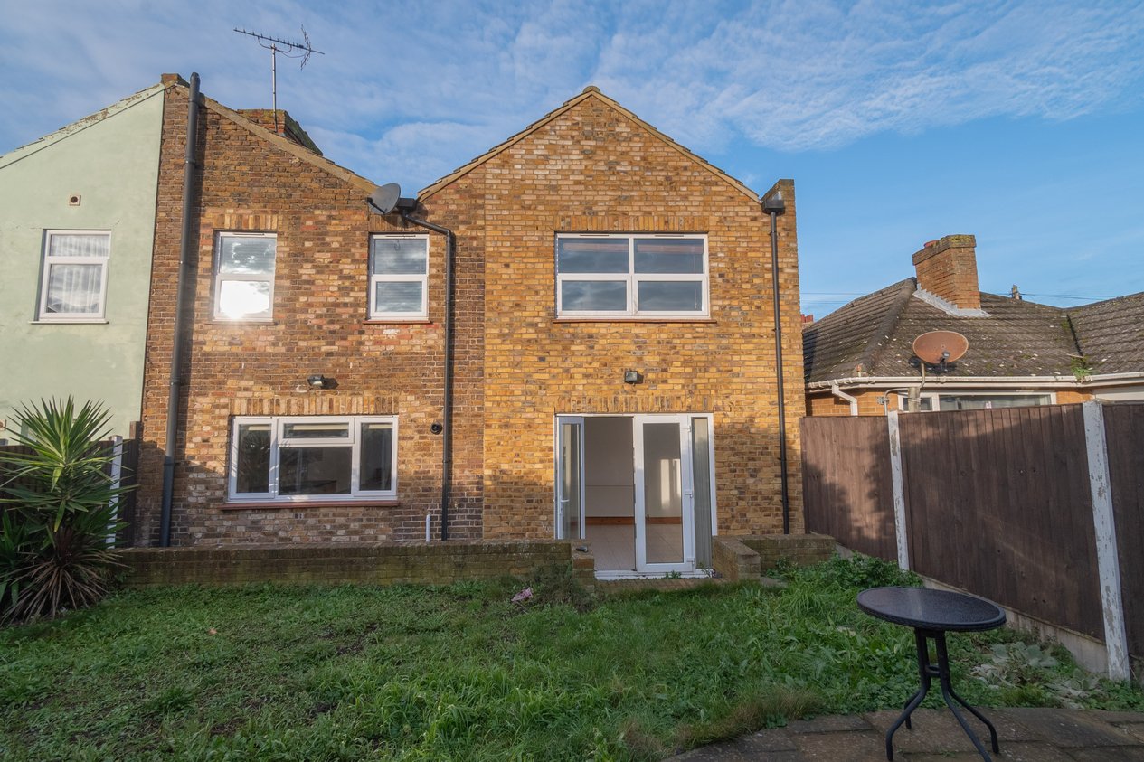 Properties For Sale in Fitzroy Avenue Ramsgate