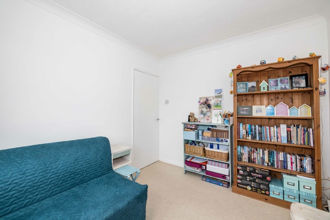 Properties For Sale in Flat 2 Cockering Road