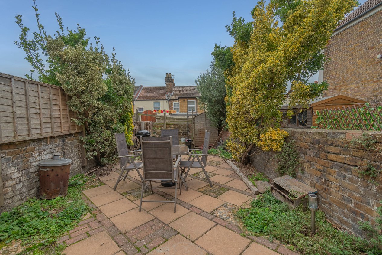 Properties Under Offer in Flora Road Ramsgate