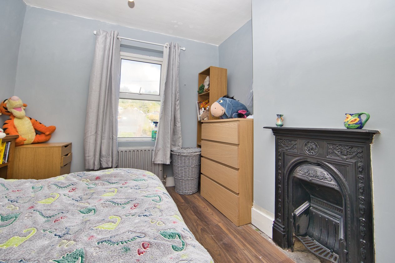 Properties Under Offer in Folkestone Road Dover