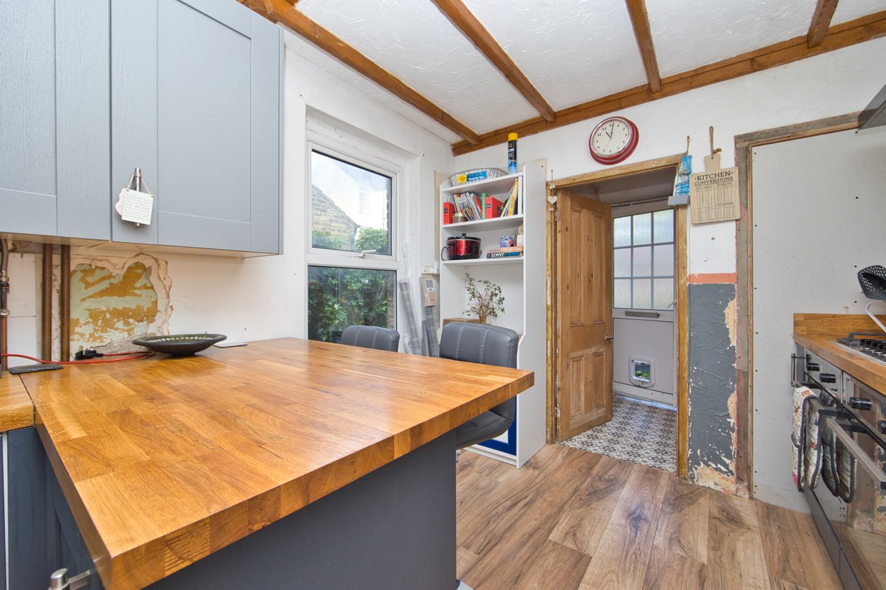Properties Under Offer in Folkestone Road Dover