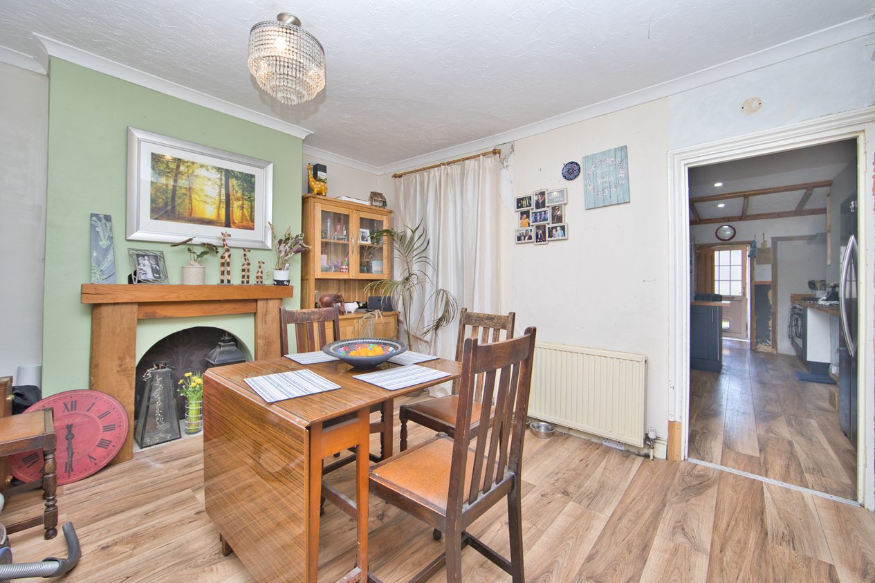 Properties Under Offer in Folkestone Road Dover