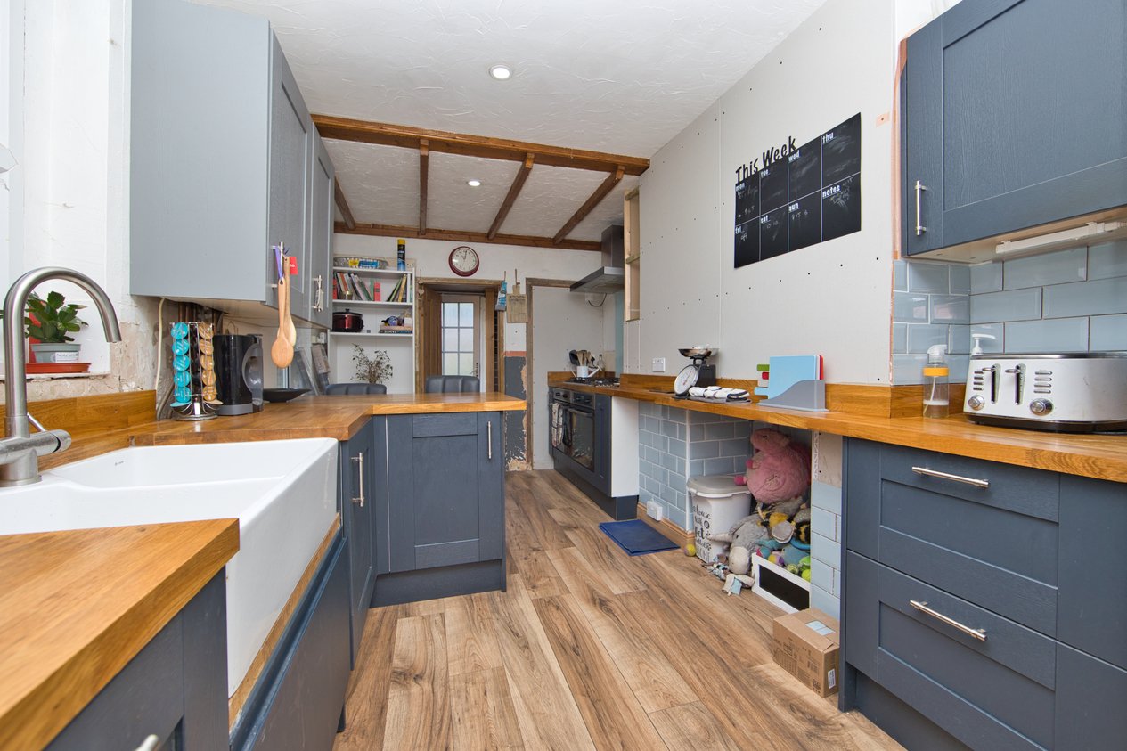 Properties Under Offer in Folkestone Road Dover
