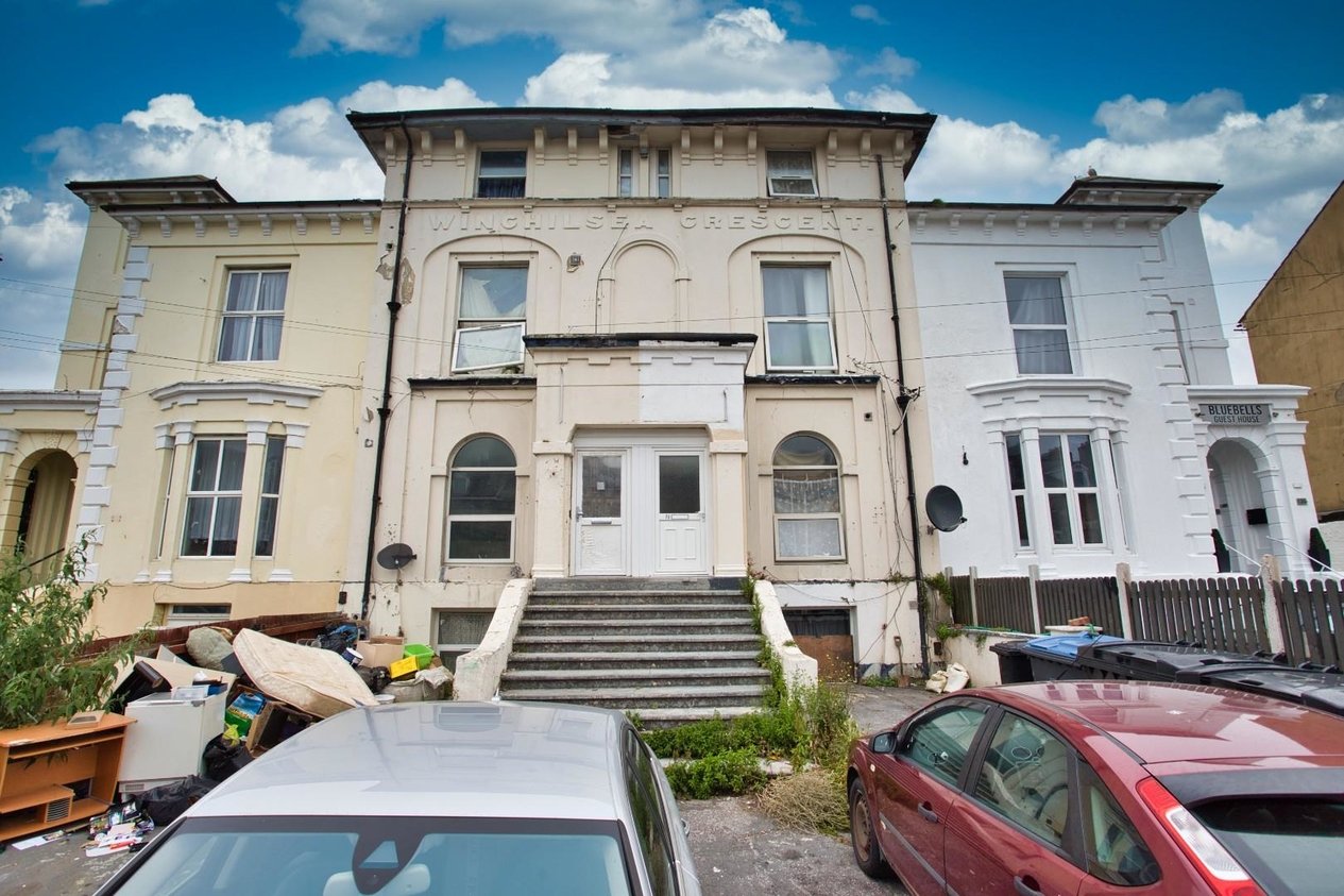 Properties For Sale in Folkestone Road 