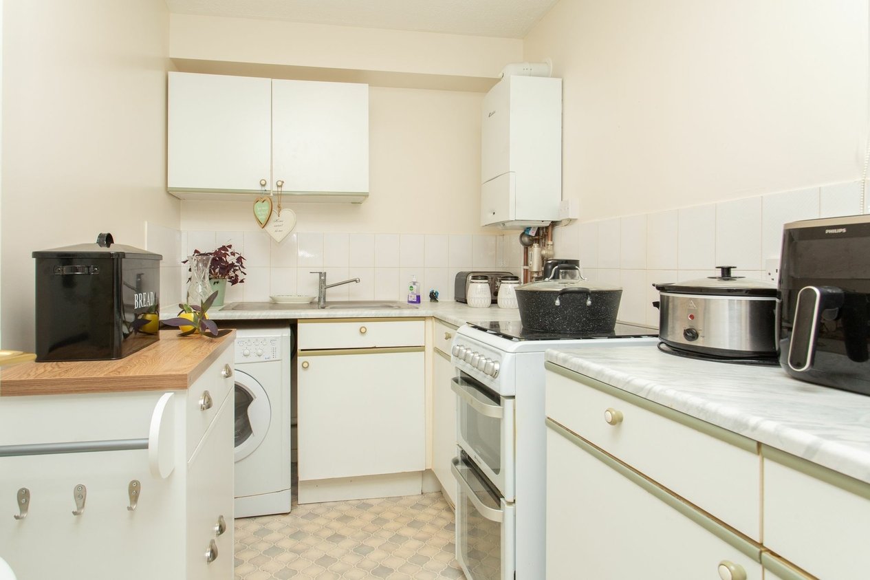 Properties Sold Subject To Contract in Folkestone Road  Dover