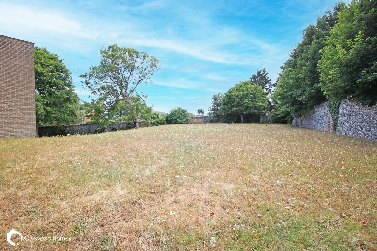 Properties For Sale in Foreland Park House 