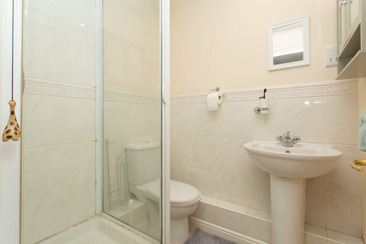 Properties For Sale in Forest Avenue Ashford