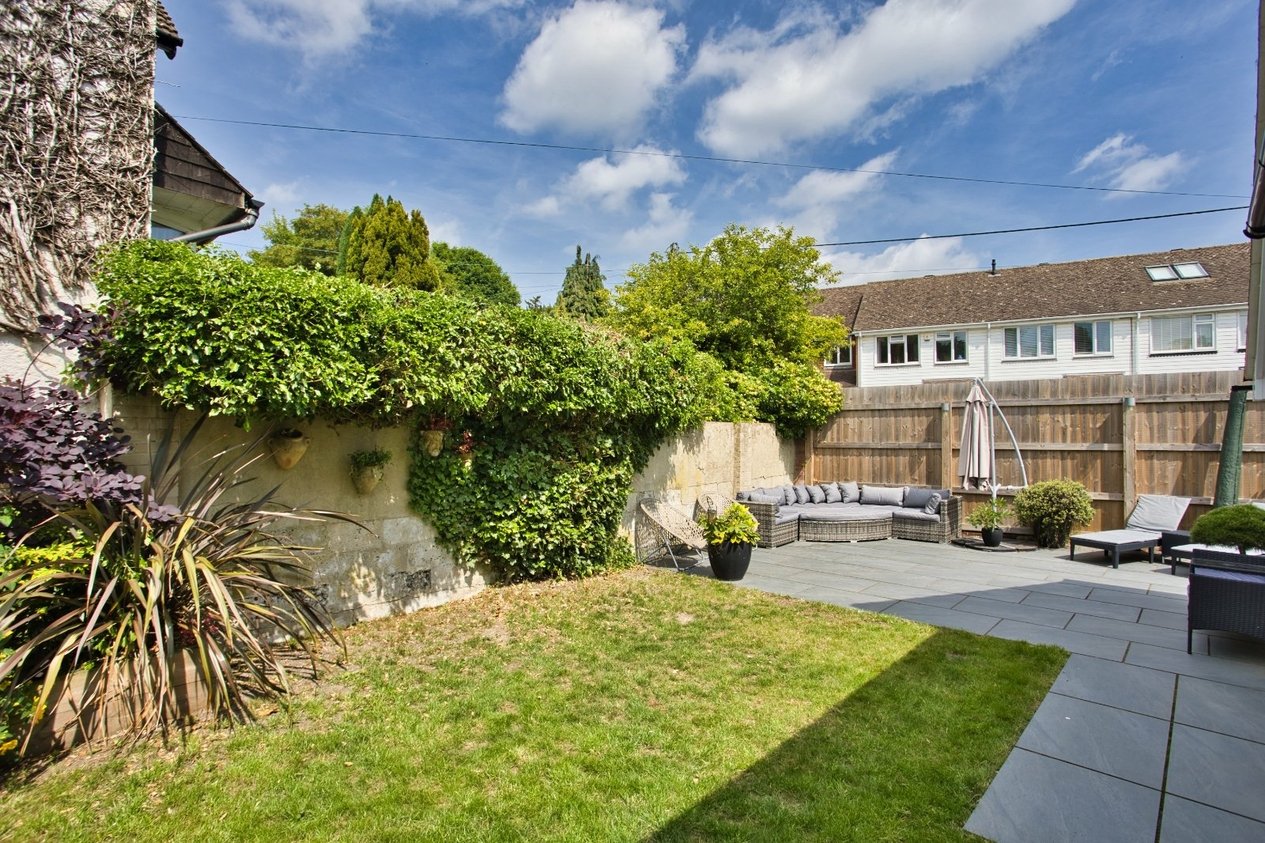 Properties For Sale in Forge Close Dover