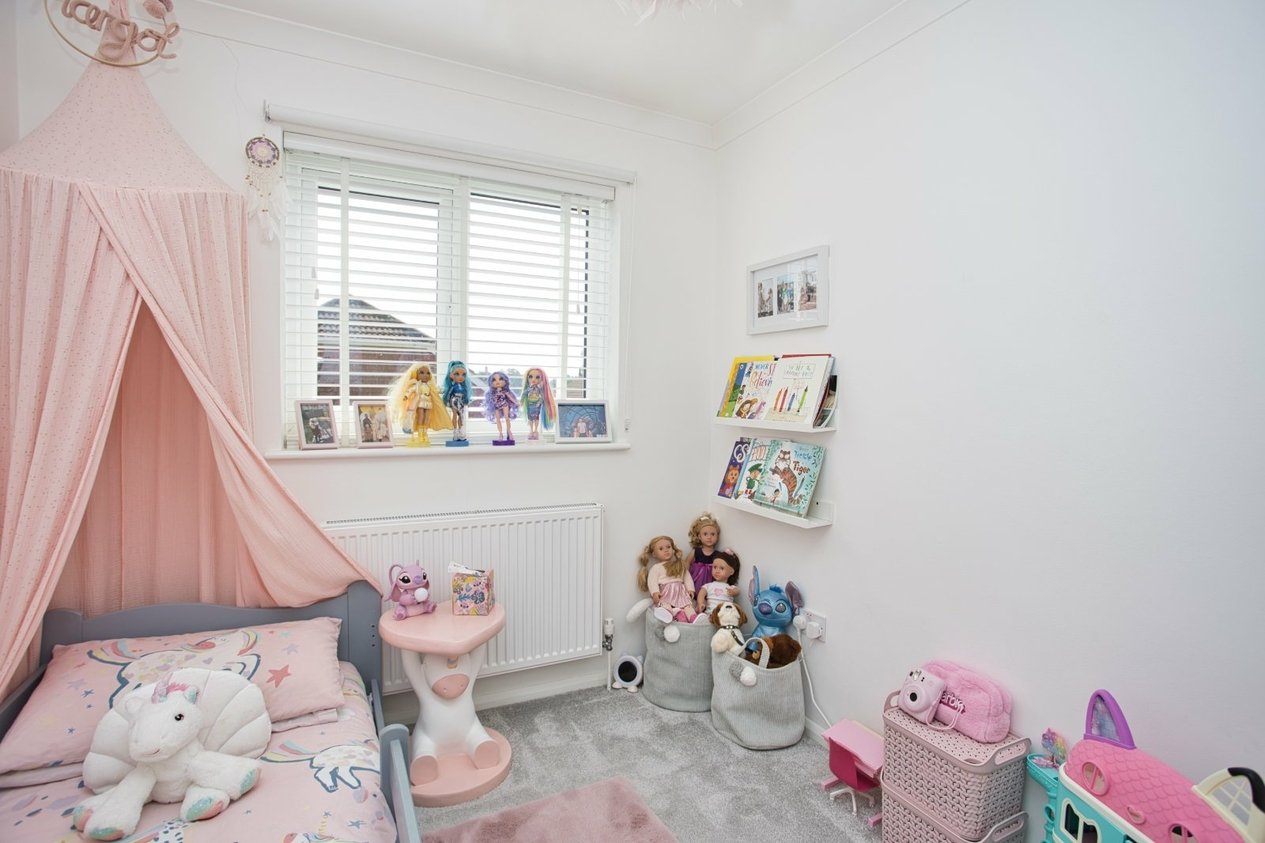 Properties For Sale in Forge Close Dover