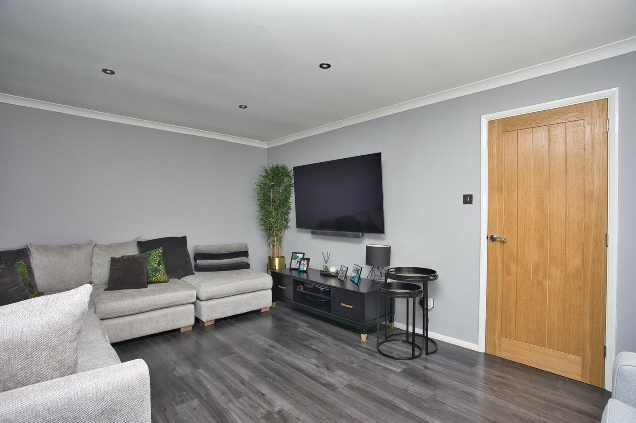 Properties For Sale in Forge Close Dover