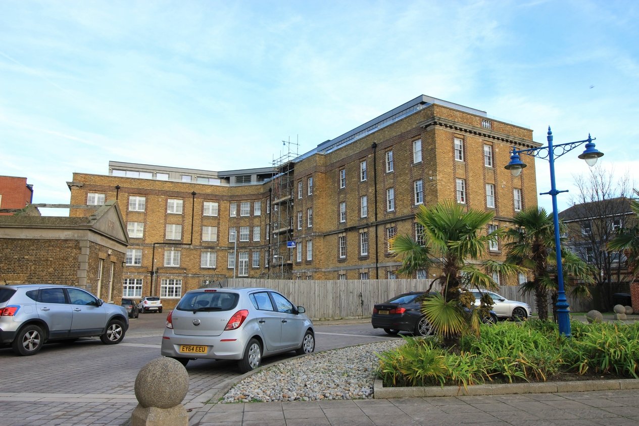 Properties For Sale in Former Nurses Residence 38 Canterbury Road