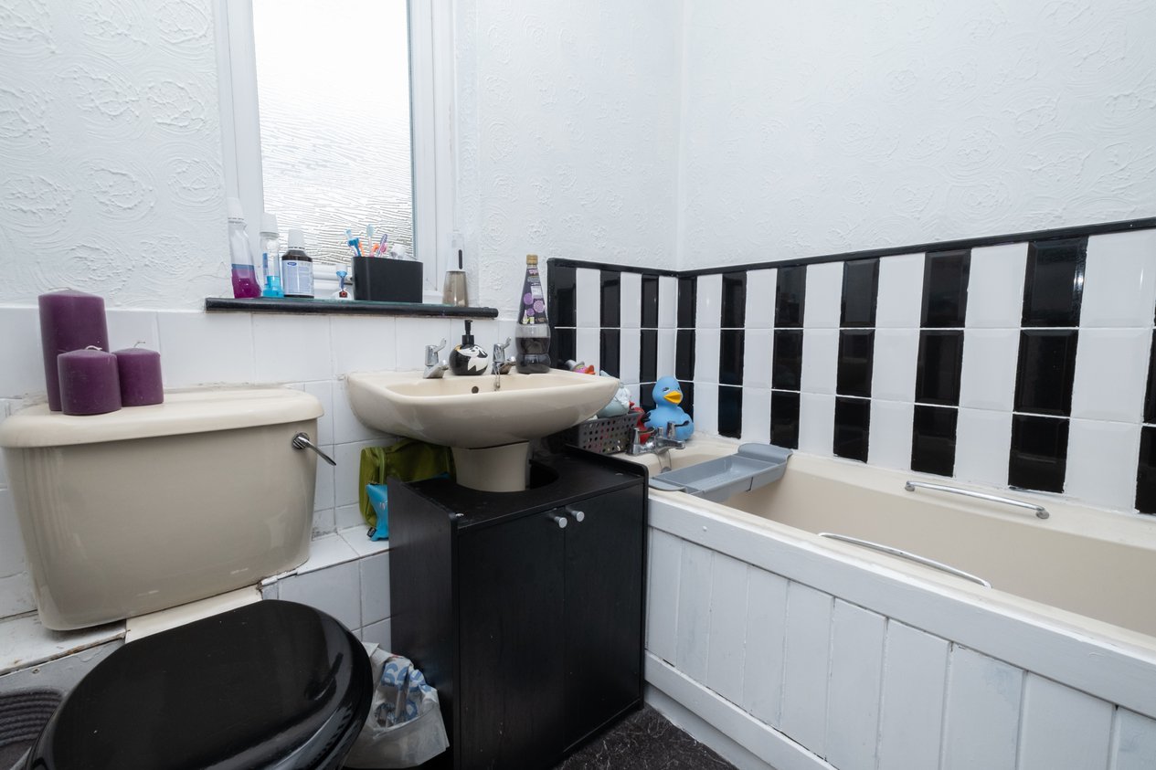 Properties For Sale in Forrester Close Canterbury