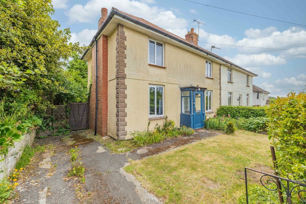 Properties Under Offer in Forstal Road Woolage Village
