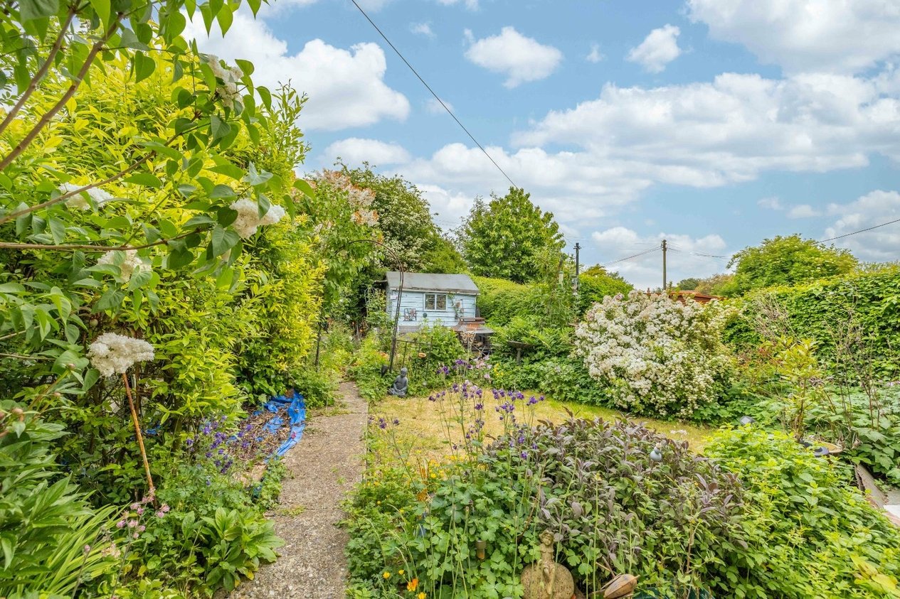 Properties Under Offer in Forstal Road Woolage Village