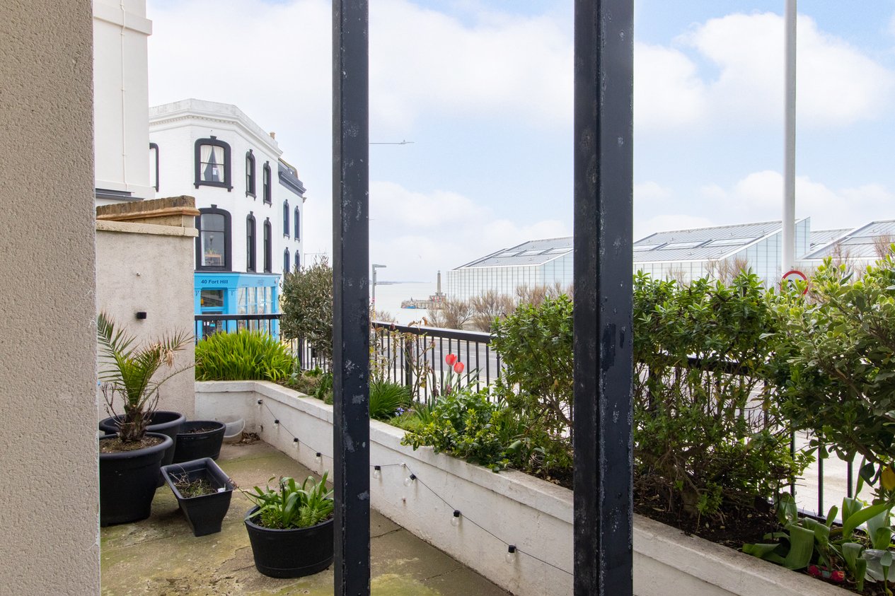 Properties For Sale in Fort Hill Margate