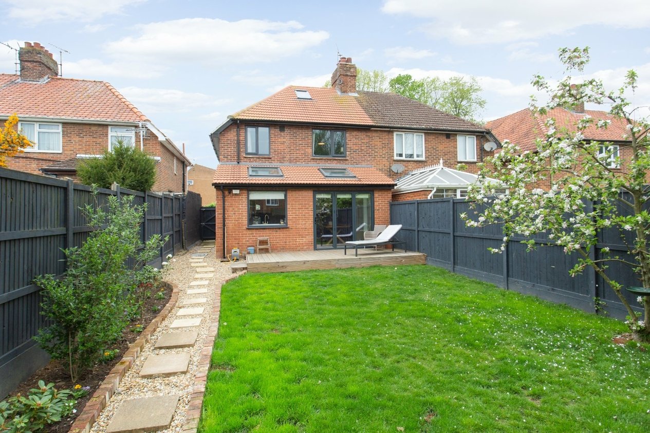 Properties Under Offer in Forty Acres Road Canterbury