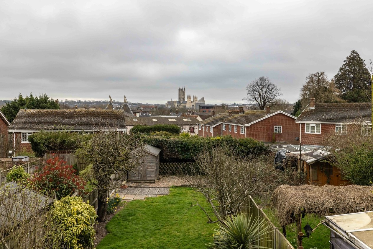 Properties Under Offer in Forty Acres Road Canterbury