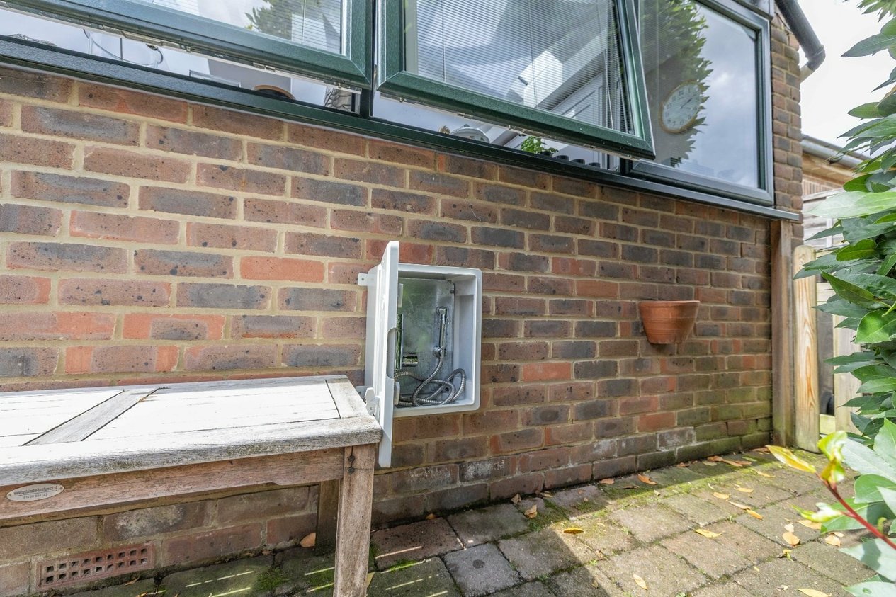 Properties Under Offer in Forty Acres Road Canterbury