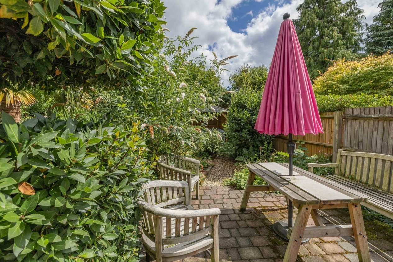 Properties Under Offer in Forty Acres Road Canterbury