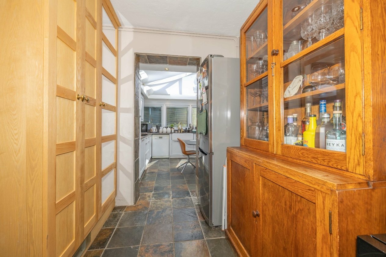 Properties Under Offer in Forty Acres Road Canterbury
