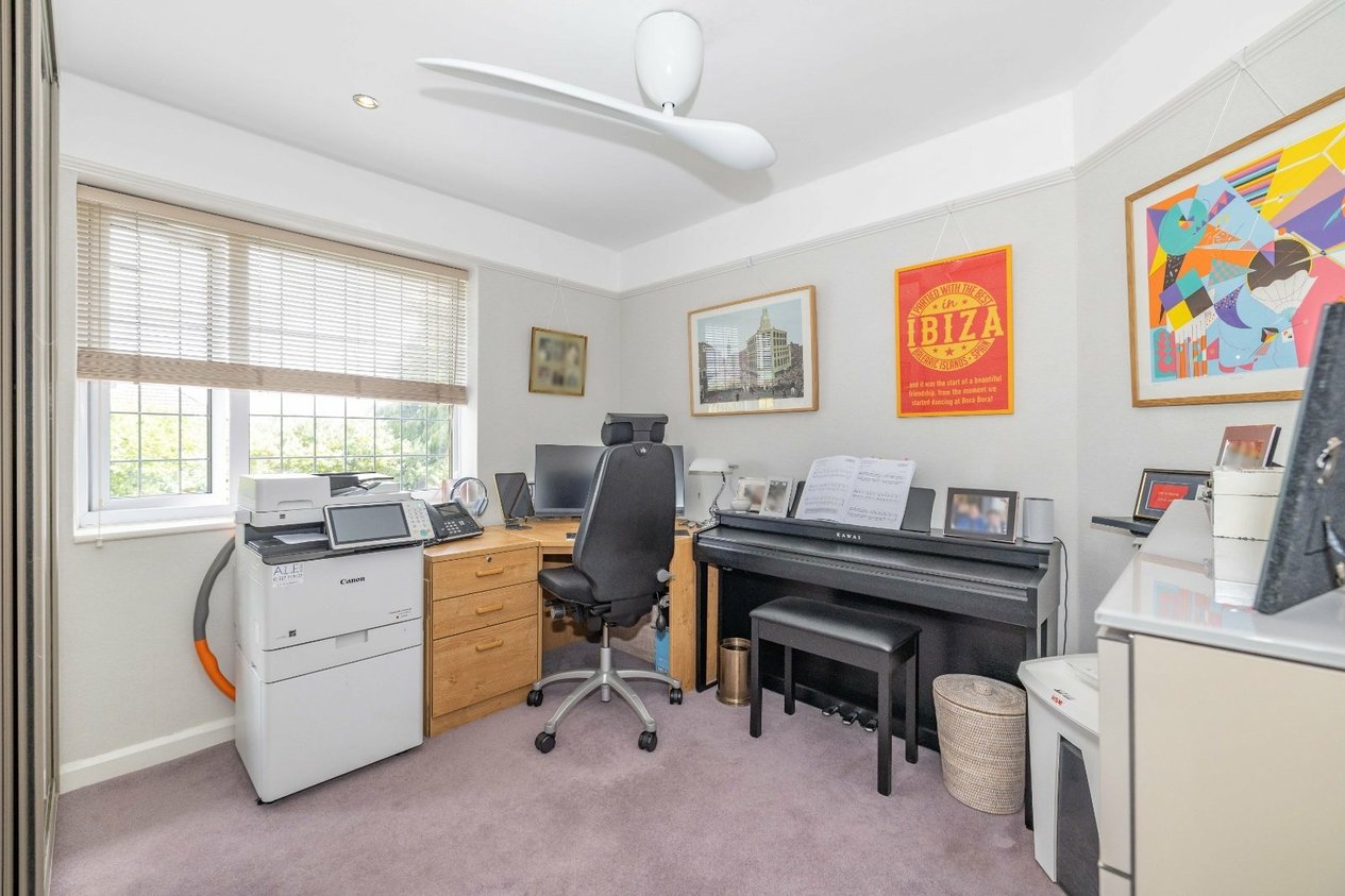 Properties Under Offer in Forty Acres Road Canterbury