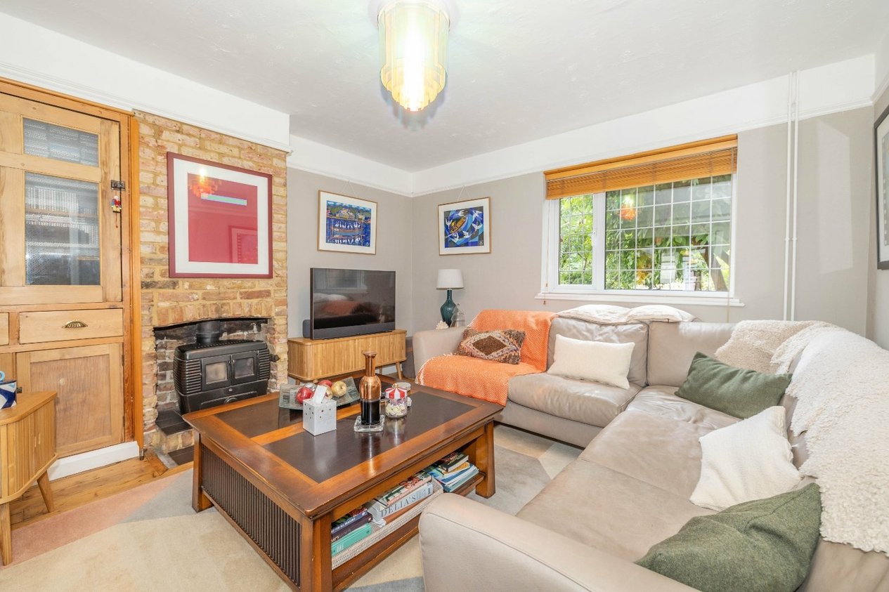 Properties Under Offer in Forty Acres Road Canterbury