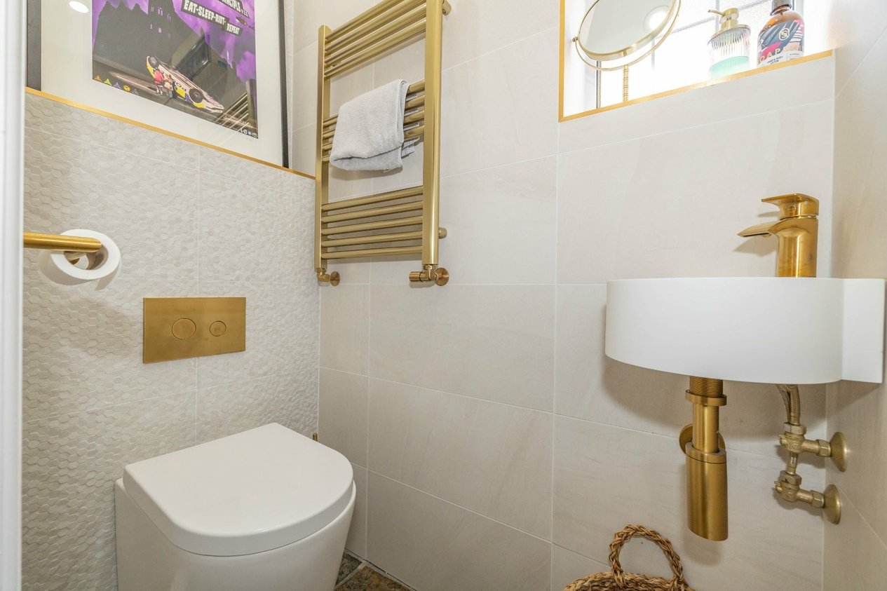 Properties Under Offer in Forty Acres Road Canterbury