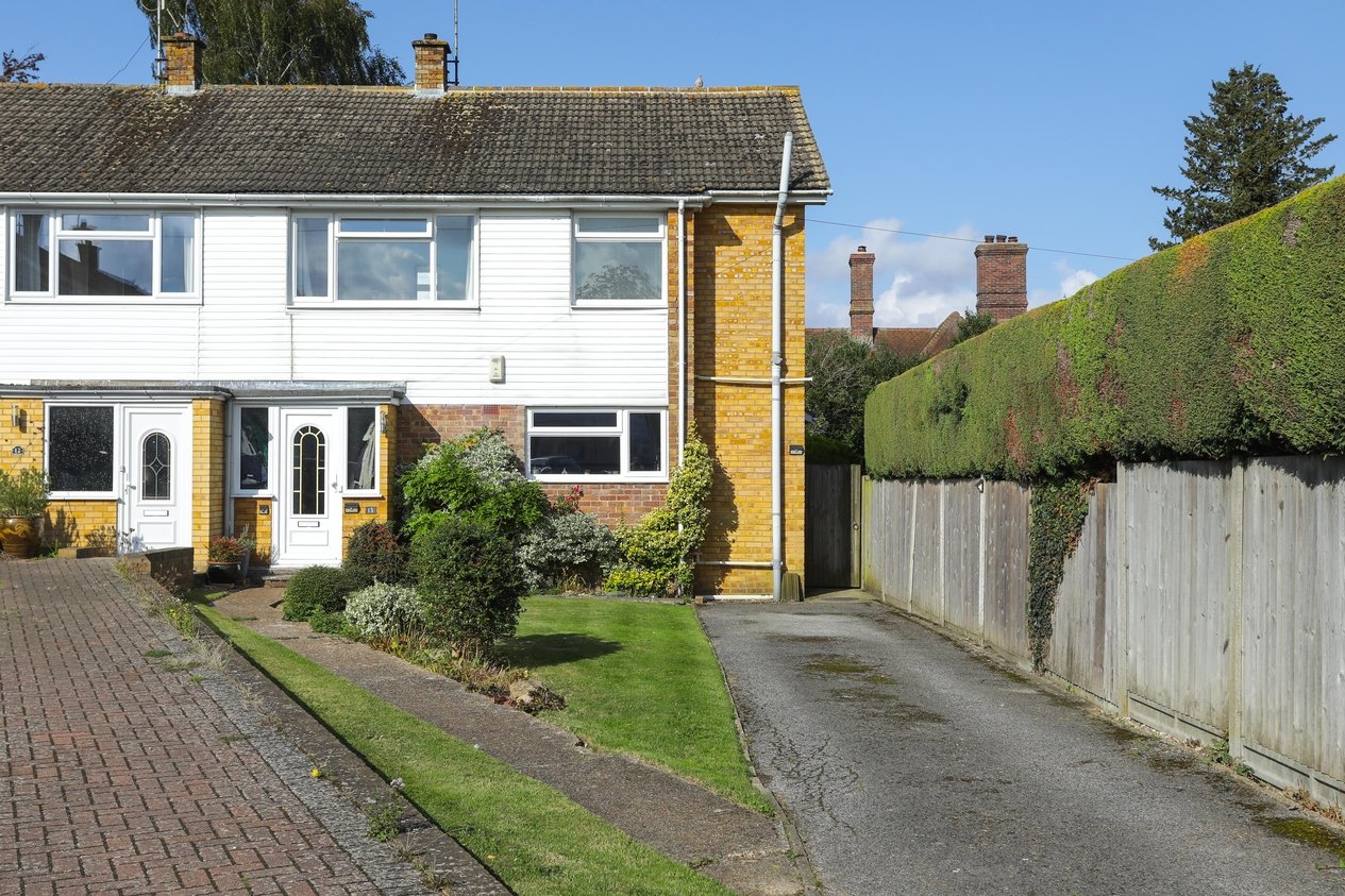 Properties Under Offer in Fox Way Barham
