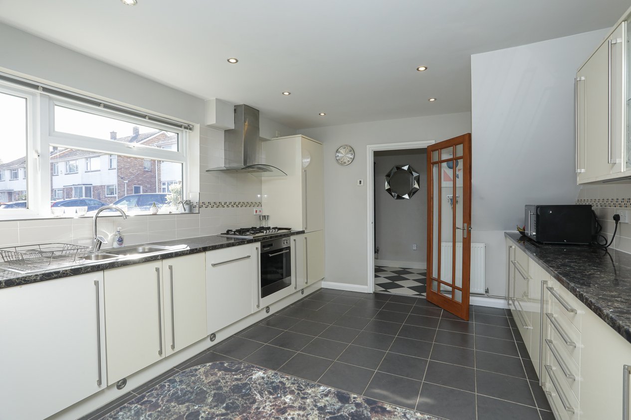 Properties Under Offer in Fox Way Barham