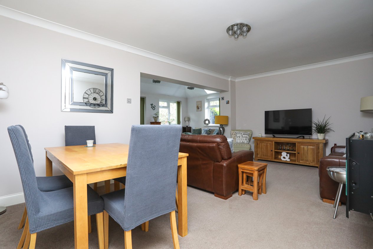 Properties Under Offer in Fox Way Barham