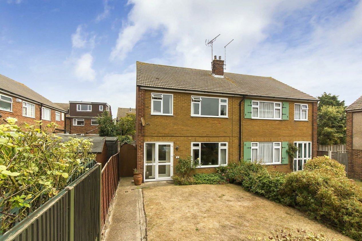 Properties For Sale in Frances Gardens Ramsgate
