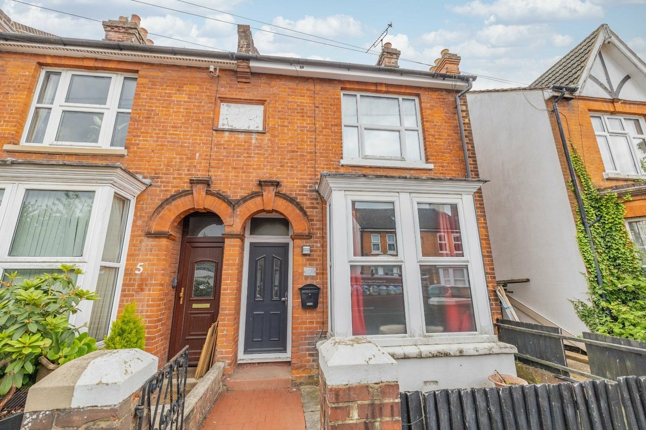 Properties For Sale in Francis Road Ashford