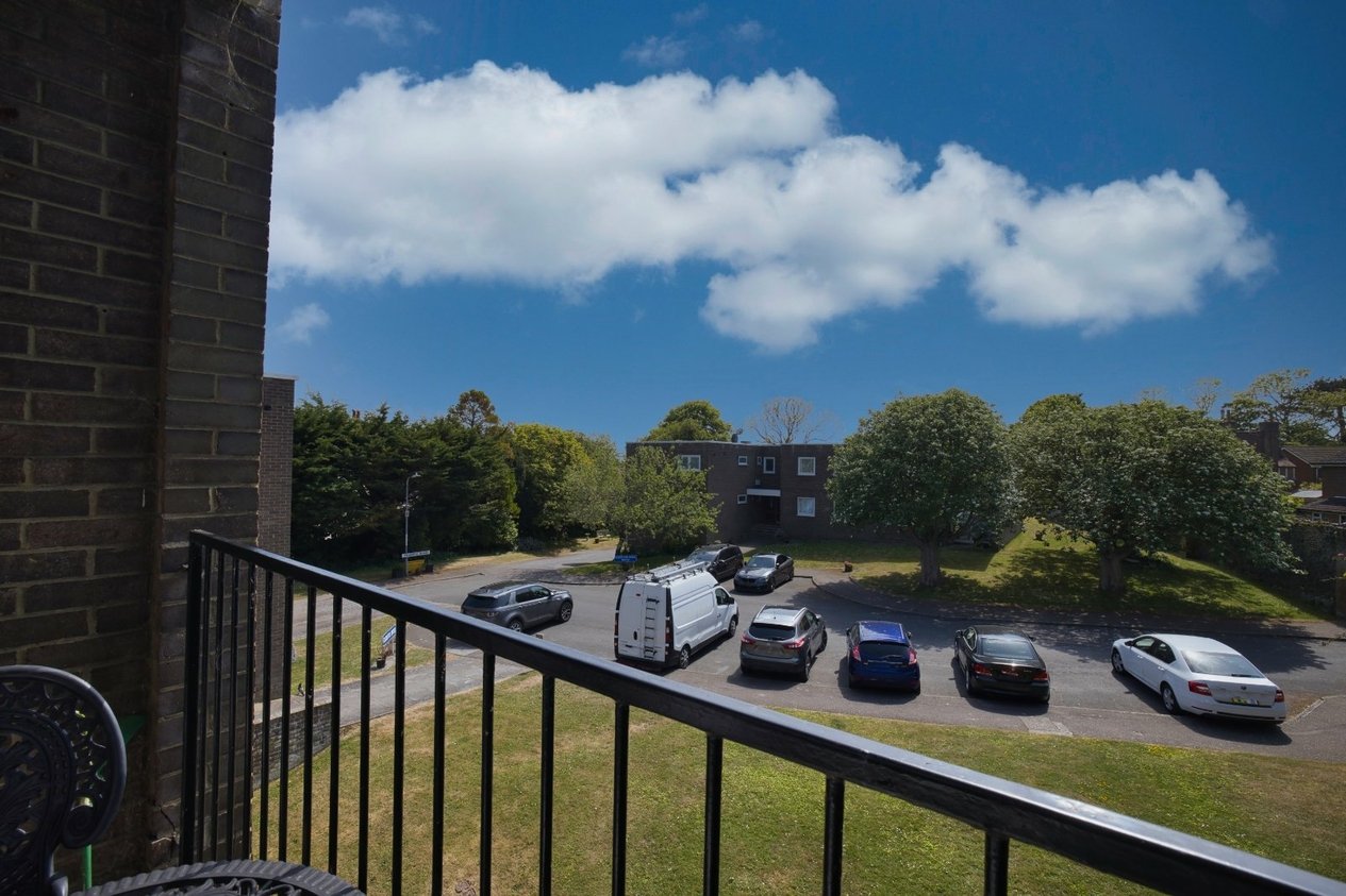 Properties For Sale in Francis Road Broadstairs