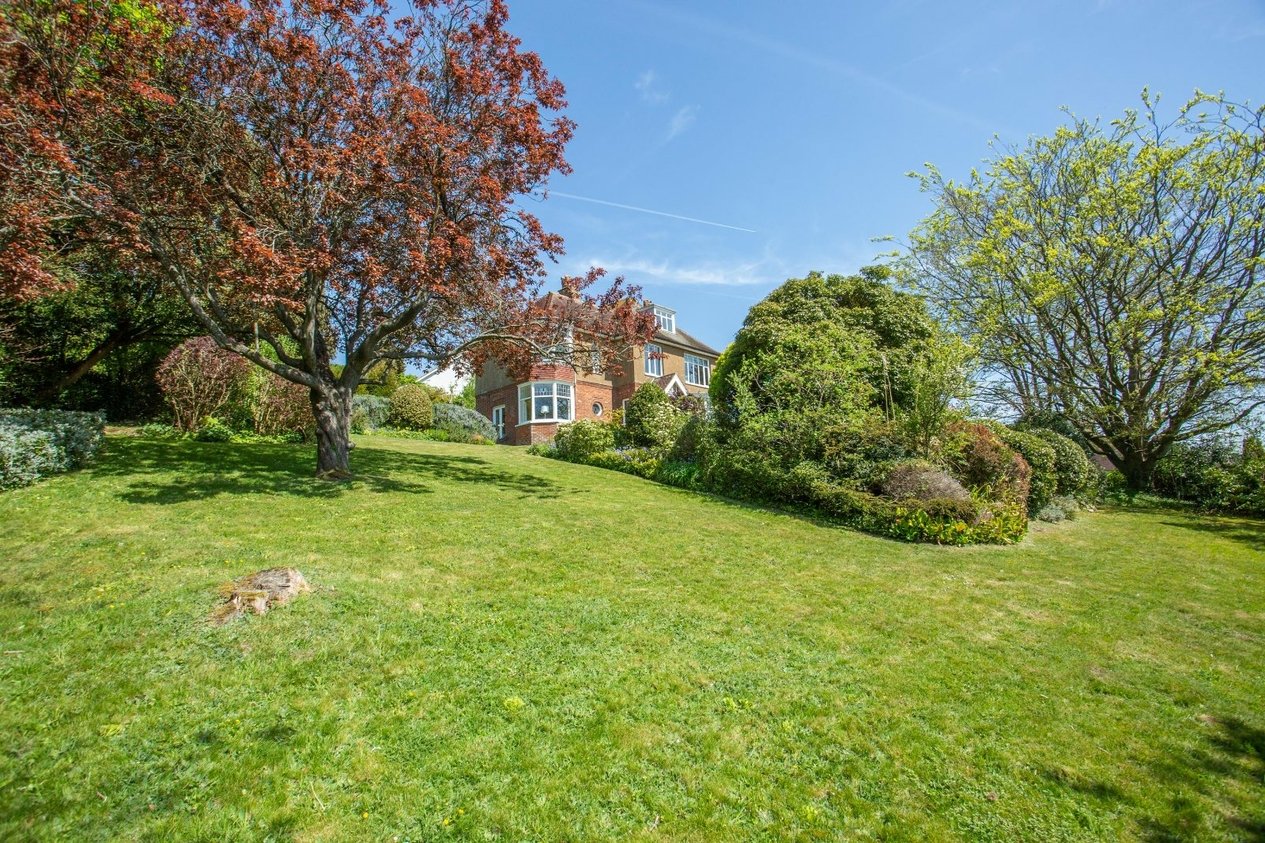 Properties Under Offer in Friars Way Dover